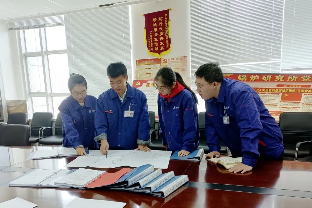EABA4C9726243354041F4E9FE3E_6E496969_1B476.jpg?e= 首页- 人生就是博中国官方网站